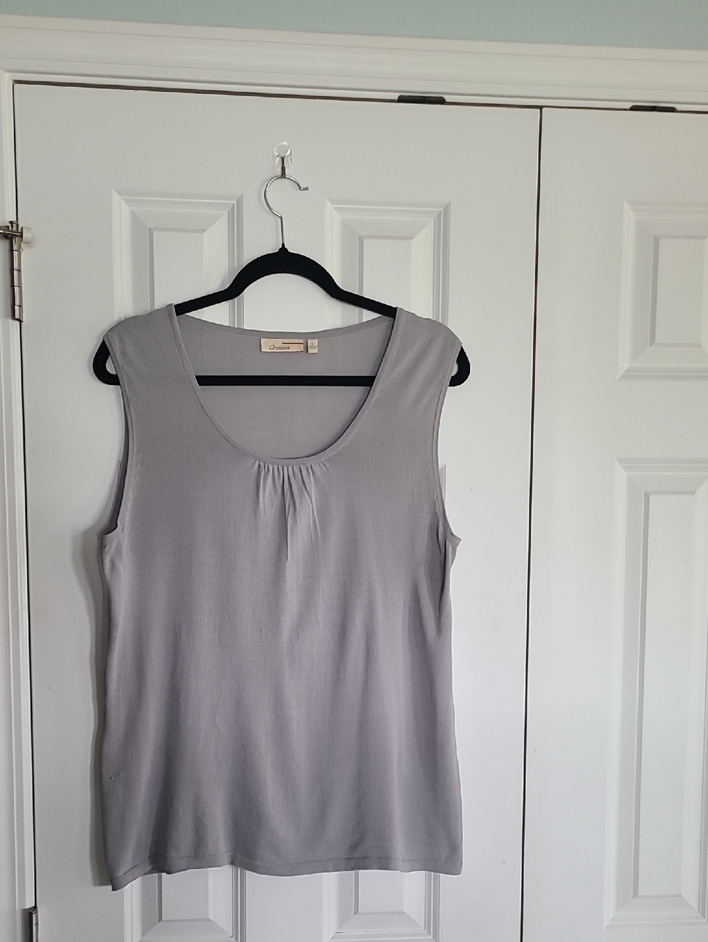 Choices Light Gray Scoop Neck Tank Top